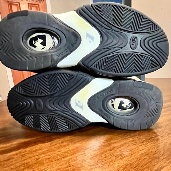 Men's 2021 Reebok Answer IV 'Step Over' Black & White Sneaker Size 11.5 - Picture 6 of 8